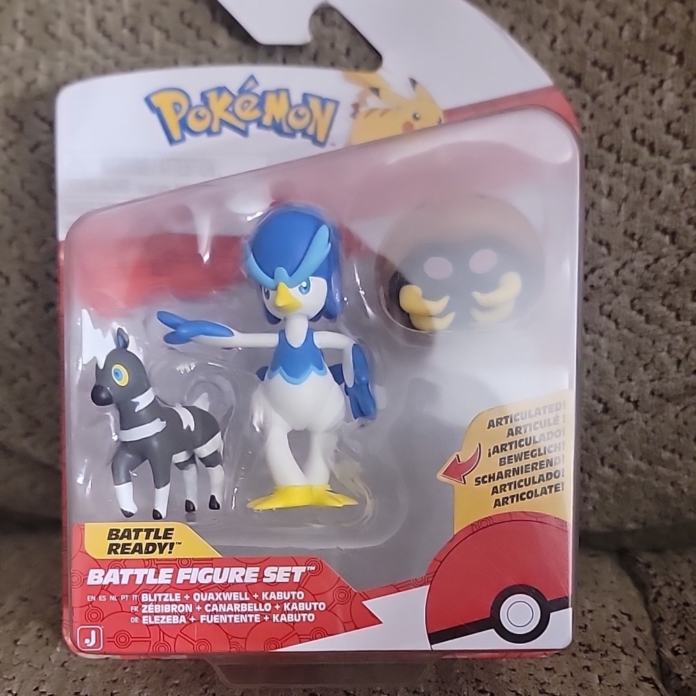Pokemon Battle Figure Set with Blitzle and Dewott